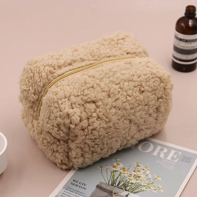 Trousse de Toilette Femme Moumoute | Compacte et Douce Flanelle