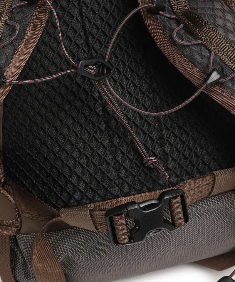 Klättermusen Fjörm 18 Sac à dos de trekking slate brown