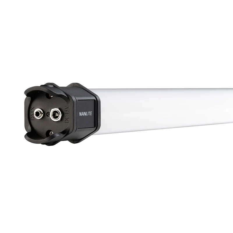 Tube de Lumière PavoTube II 15C LED RGBWW (Paquet de 4)