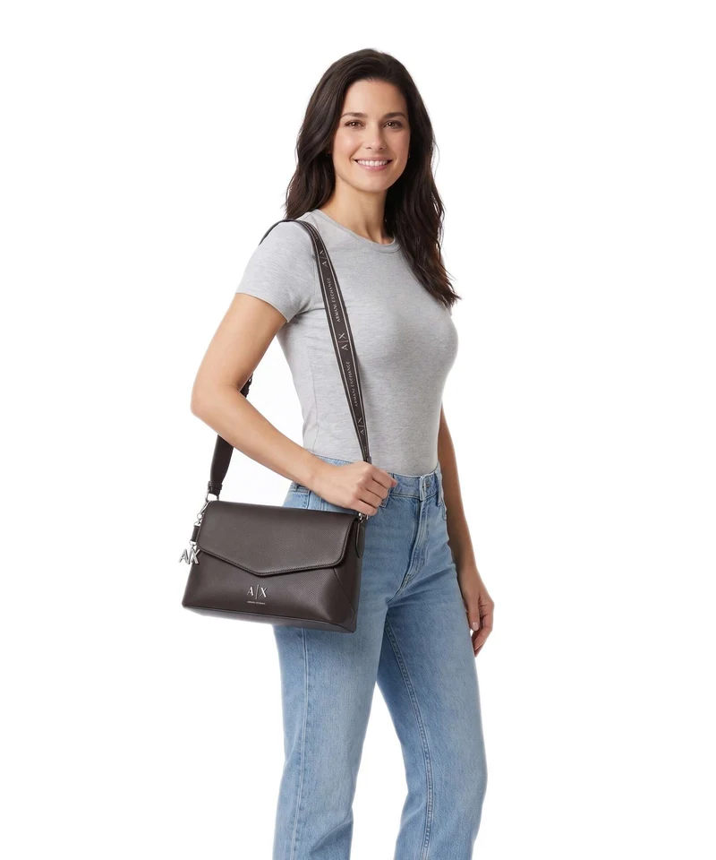 Armani Exchange Isabel Sac porté épaule antagonist