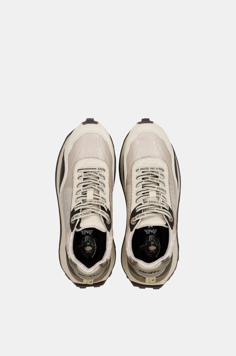 Sneakers beige avec détails marron