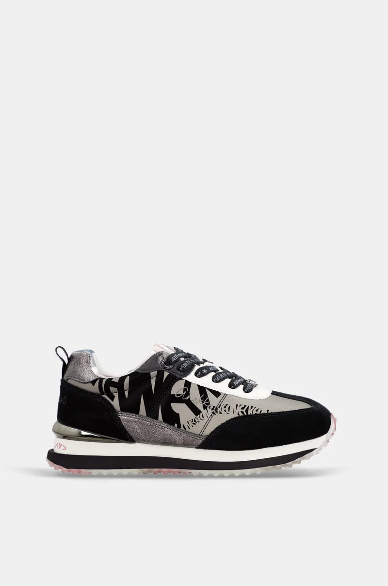 Sneakers noirs et plomb