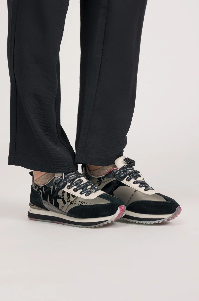 Sneakers noirs et plomb