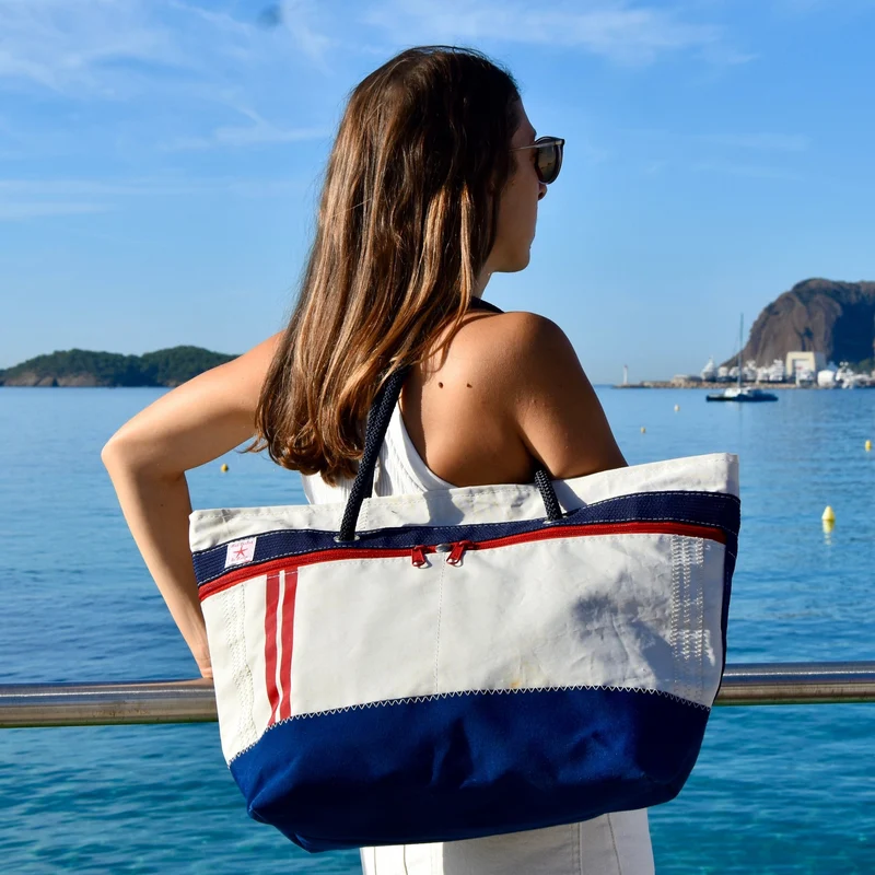 Billie grand Navy