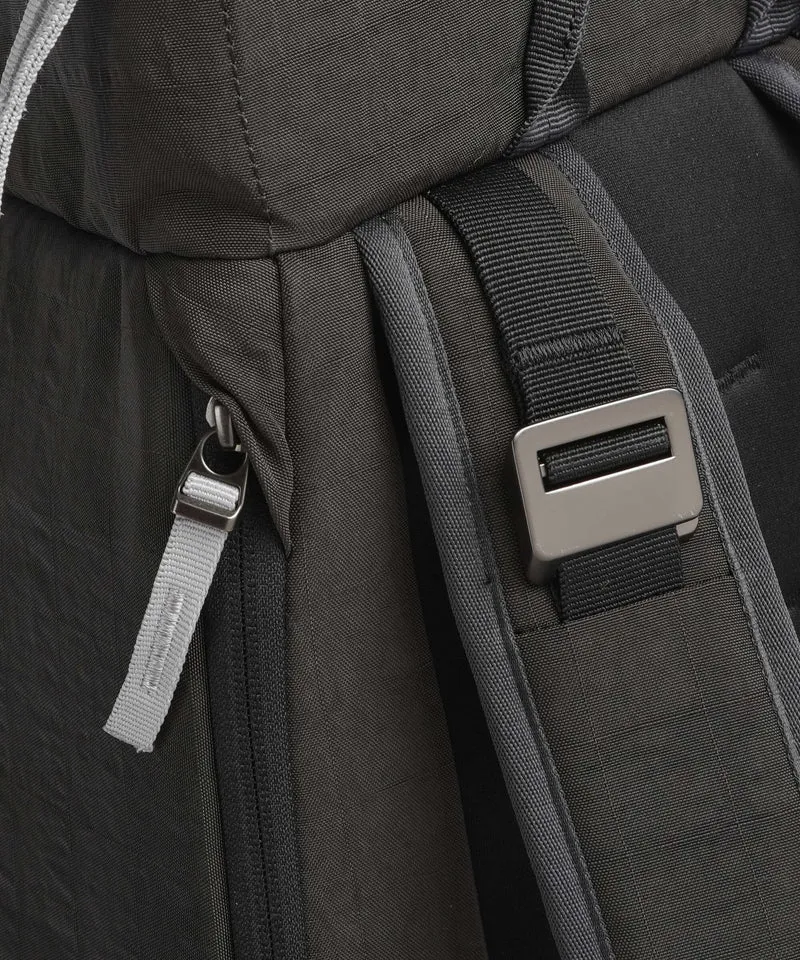 Db Hugger 30 Sac à dos charcoal grey