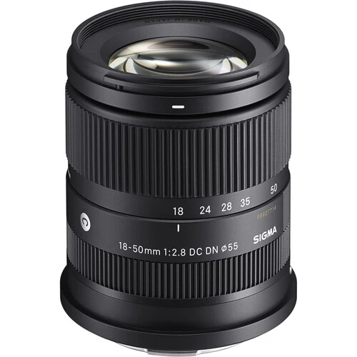 18-50mm f/2.8 DC DN Contemporain