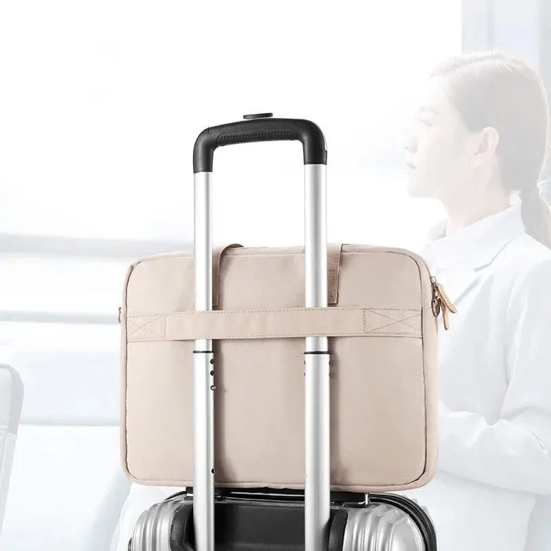 Sac Ordinateur Femme | Multi-Compartiments et Sangle Valise