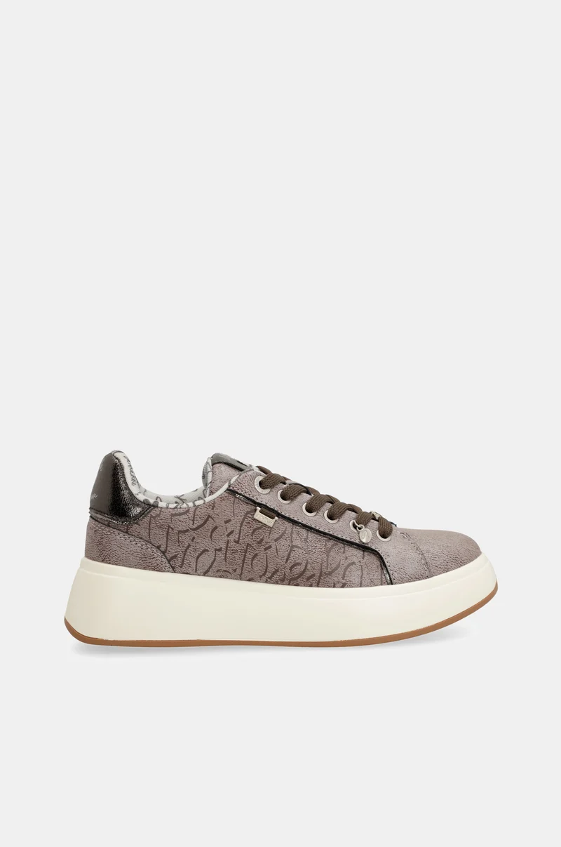 Baskets style casual, écru
