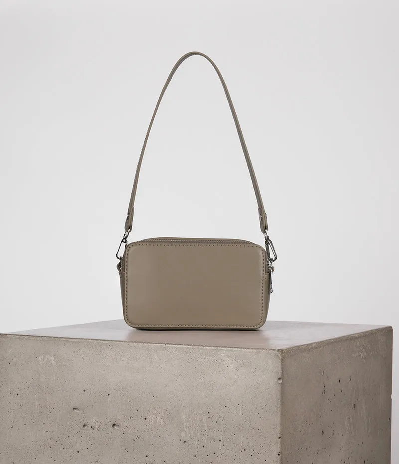 FARAH Sac à Bandoulière Végane – UPPEAL™