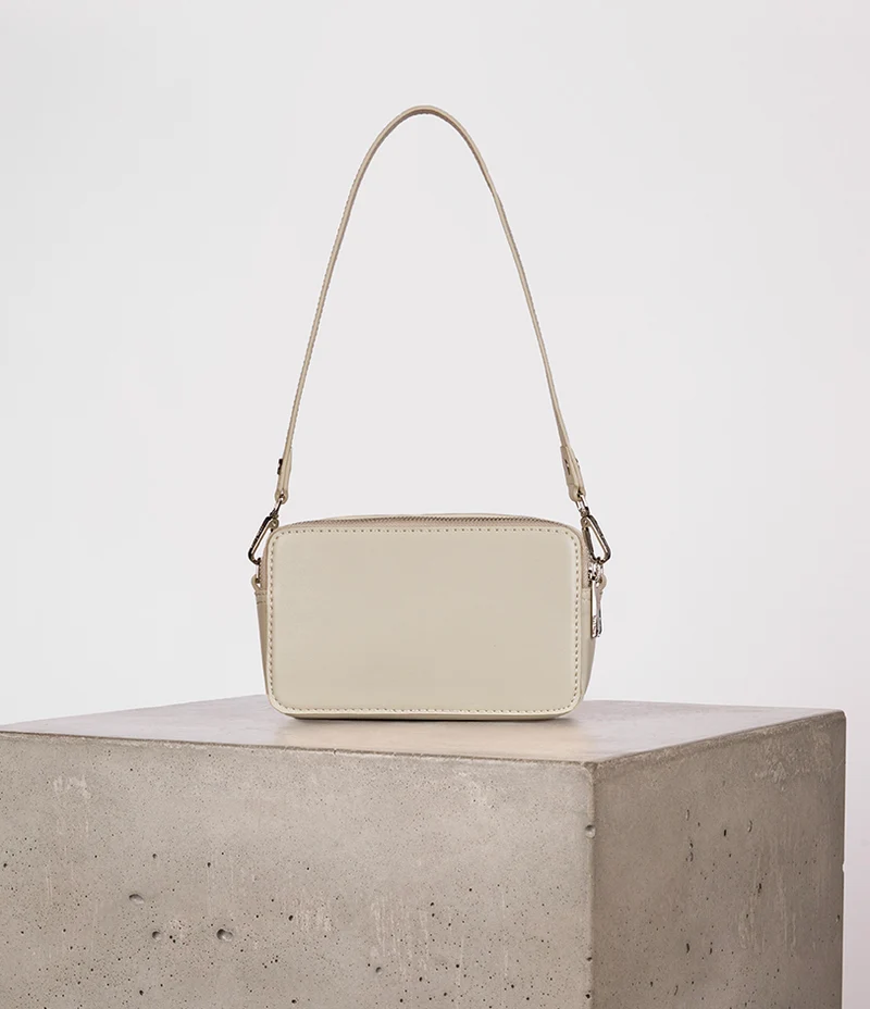 FARAH Sac à Bandoulière Végane – UPPEAL™
