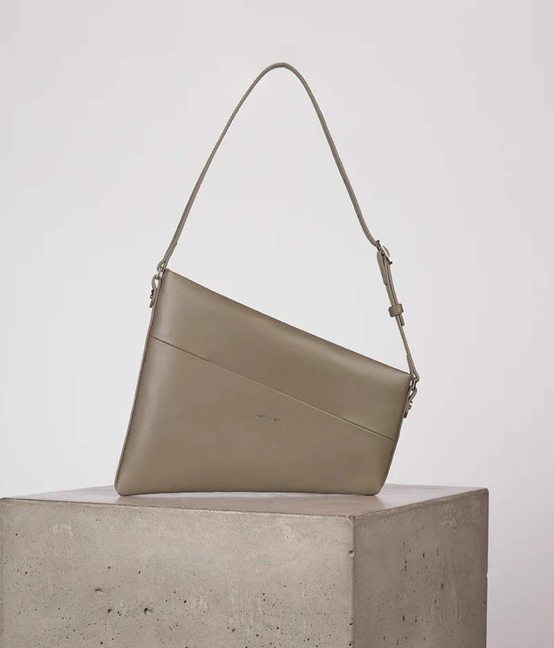 MAITRY Sac à Bandoulière Végane – UPPEAL™