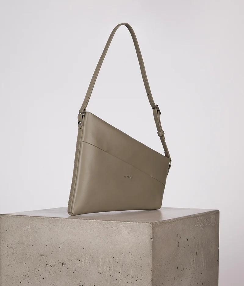 MAITRY Sac à Bandoulière Végane – UPPEAL™