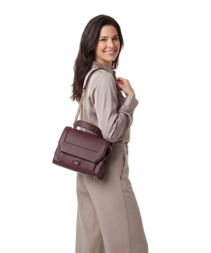 Lancel Ninon M Sac porté épaule cassis