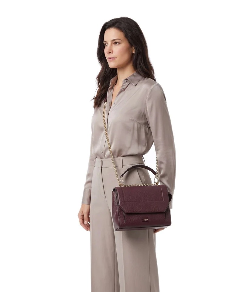 Lancel Ninon M Sac porté épaule cassis