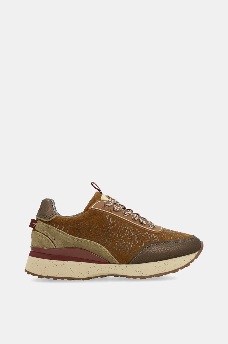 Baskets marron Anekke