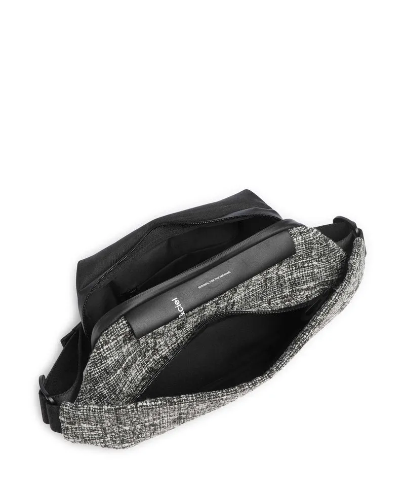 Côte&Ciel Isarau S Sac sling black/cream