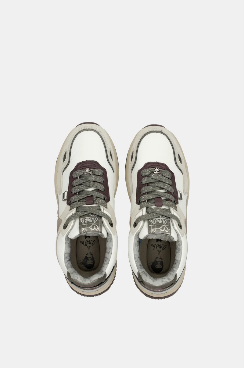 Baskets blanc et bordeaux