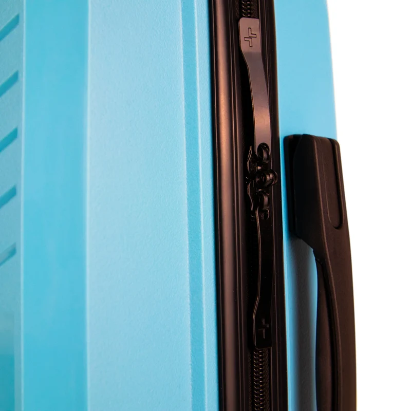 Tracker Dynamo DLX Carry-on